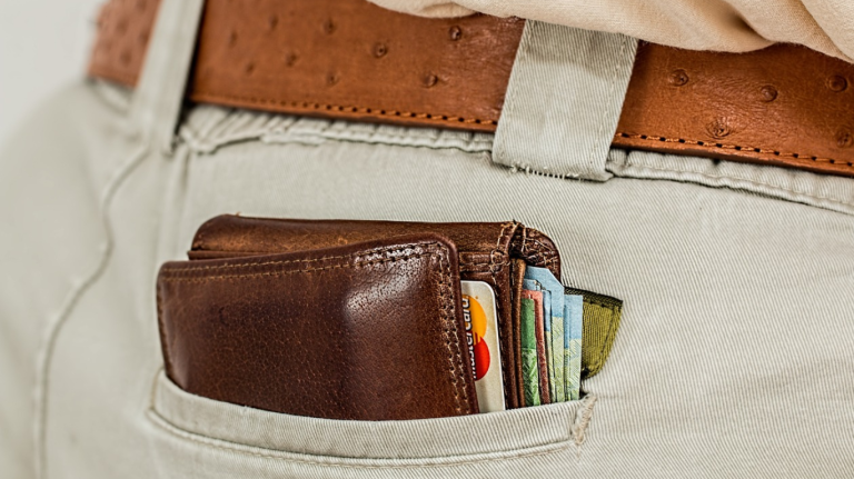 Buró de Crédito: Cómo Retirar Dinero